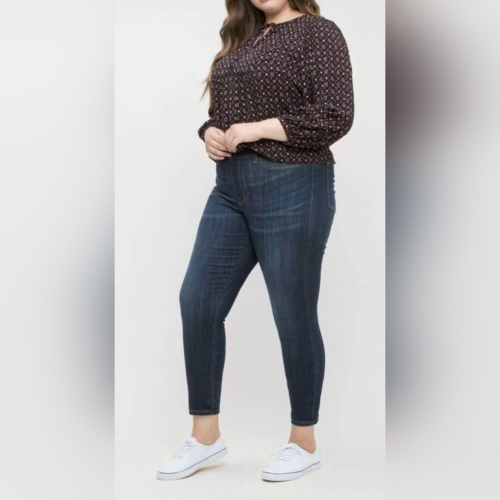 Judy Blue Pull On Skinny Jeans Size 13